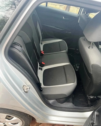 Skoda Fabia cena 35999 przebieg: 117285, rok produkcji 2018 z Warszawa małe 29